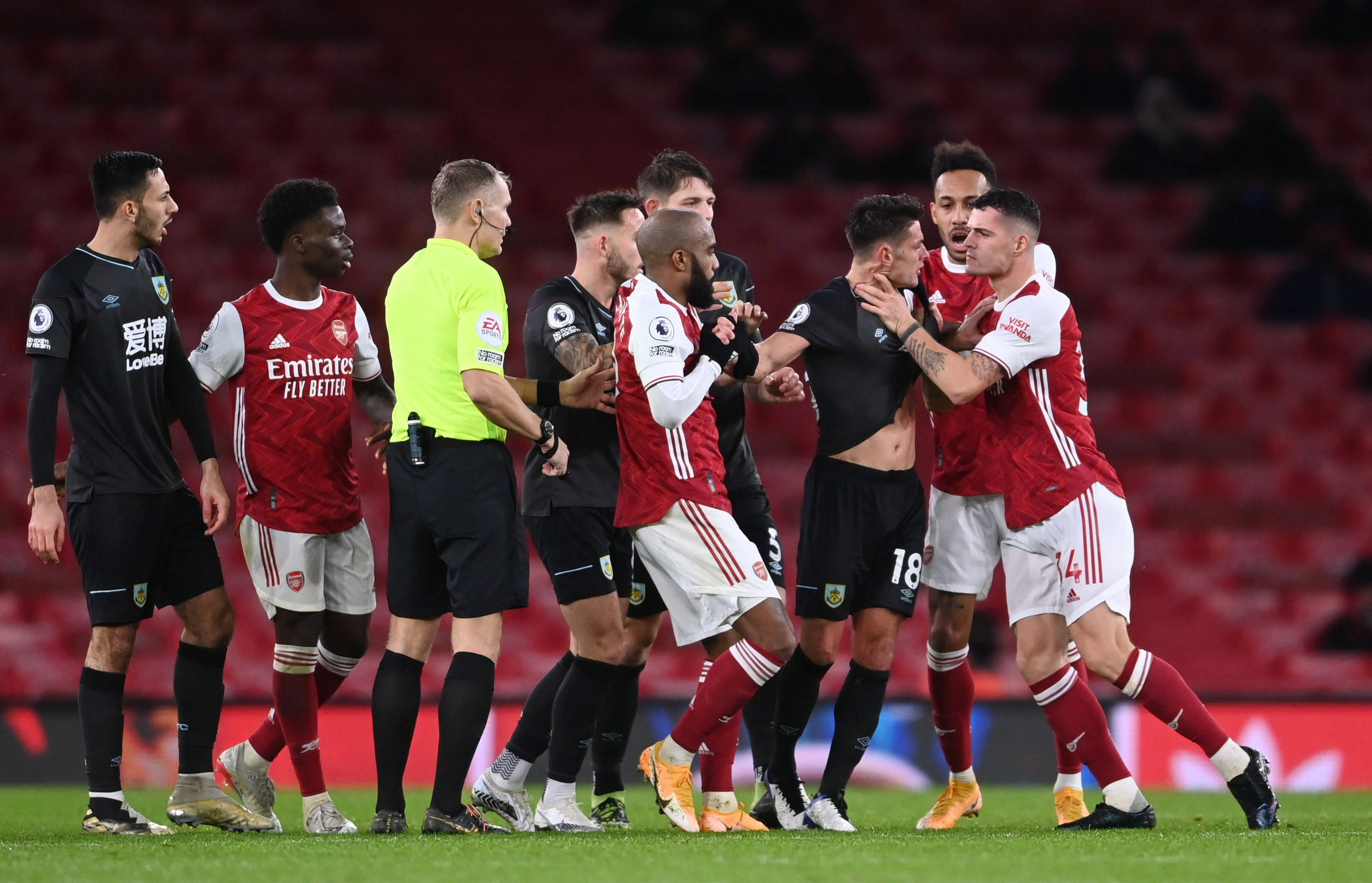 的灵活跑位 的灵活跑位